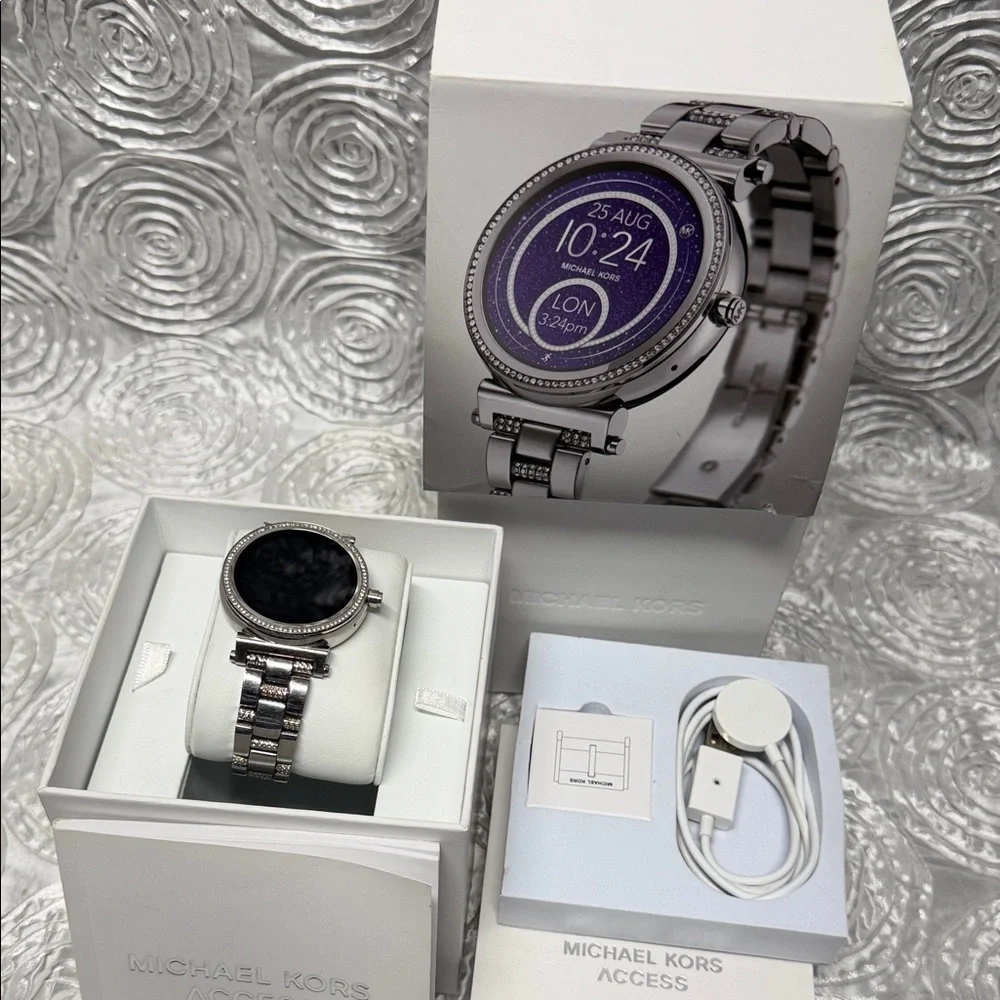 Michael Kors Silver Crystal-Bezel Stainless Steel Smartwatch (Sofie MKT 5036)